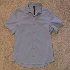 Lululemon short sleeve button down